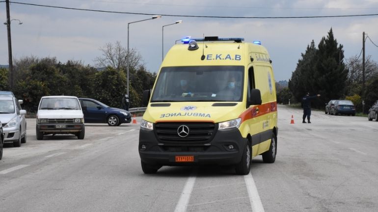 Ημαθία: Σε κρίσιμη κατάσταση 14χρονη που παρασύρθηκε από ΙΧ